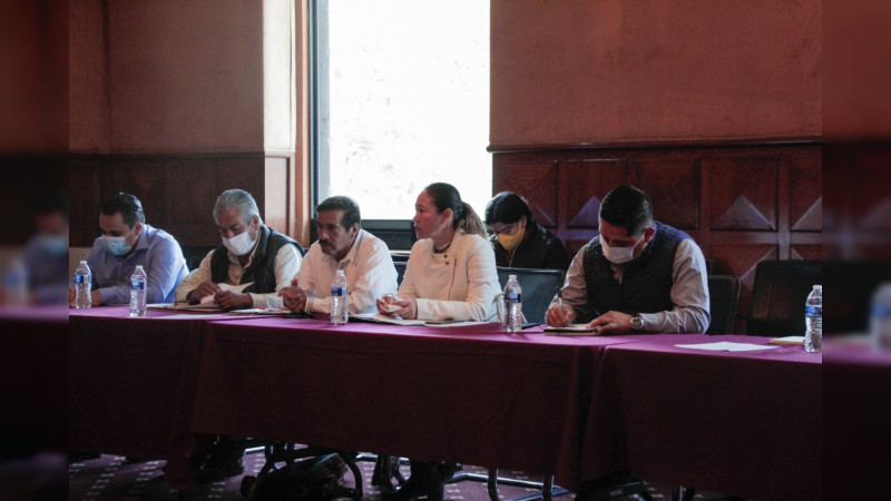 Compromete SECTUR apoyo a Comunidades Indígenas