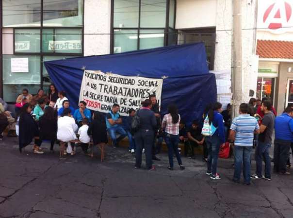 Visos de solución, la toma en áreas administrativas de Salud - Foto 0 