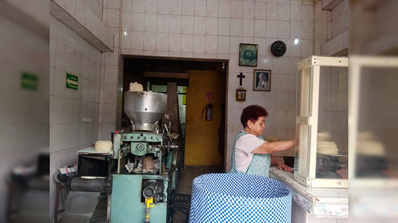 Se prevé aumento de costo de la tortilla: comerciante 