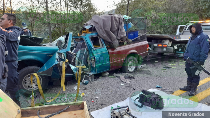 Choque en Zitácuaro, Michoacán, deja dos heridos graves