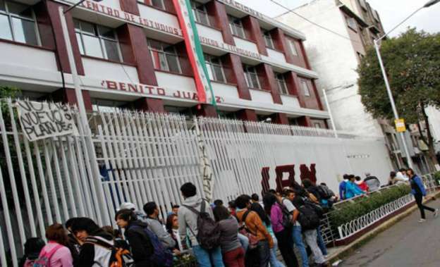 Director del IPN urge a estudiantes de vocacional 5 regresar a clases 