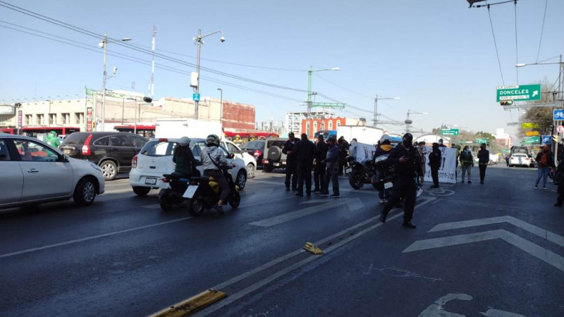 Operativo en CDMX por profesores de Michoacán que intentan bloquear el Eje Central 