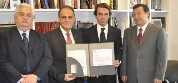 José María Aznar, doctor honoris causa por la Universidad Autónoma del Estado de Hidalgo 