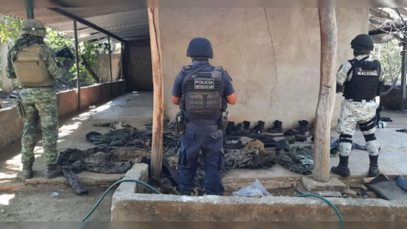 Revientan narcocampamento en Coalcomán, Michoacán 