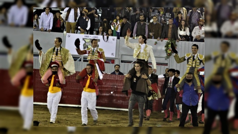 Todos salieron a hombros: Othón, 2 orejas; y Ferrera, Calita y Silveti 3 apéndices cada uno   