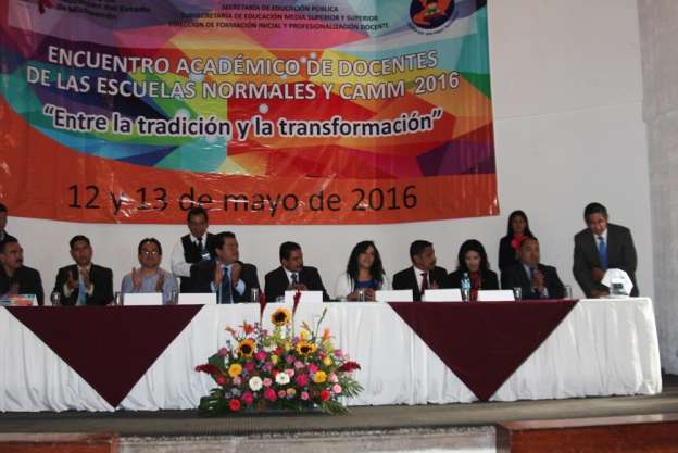 Inicia Encuentro Académico de Docentes de Escuelas Normales y CAMM en Michoacán 