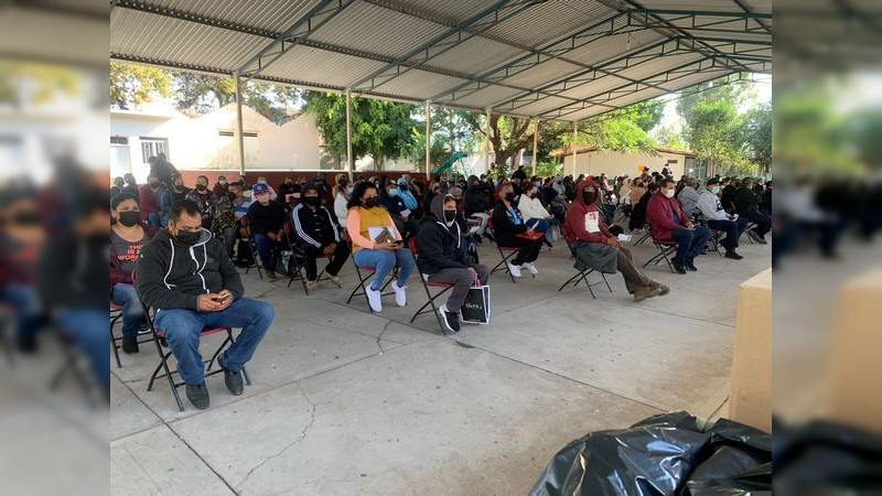 Amplían una semana más la vacunación para 40 a 59 años en Michoacán 