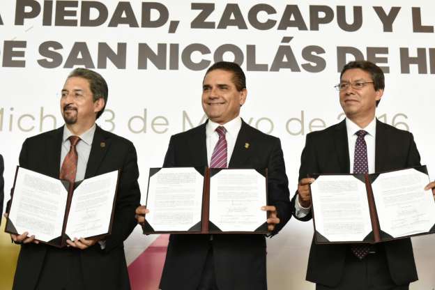Proyecto T’arhexperakua Creciendo Juntos recibe medalla Michoacán al Mérito Docente que otorga la 73 legislatura - Foto 0 