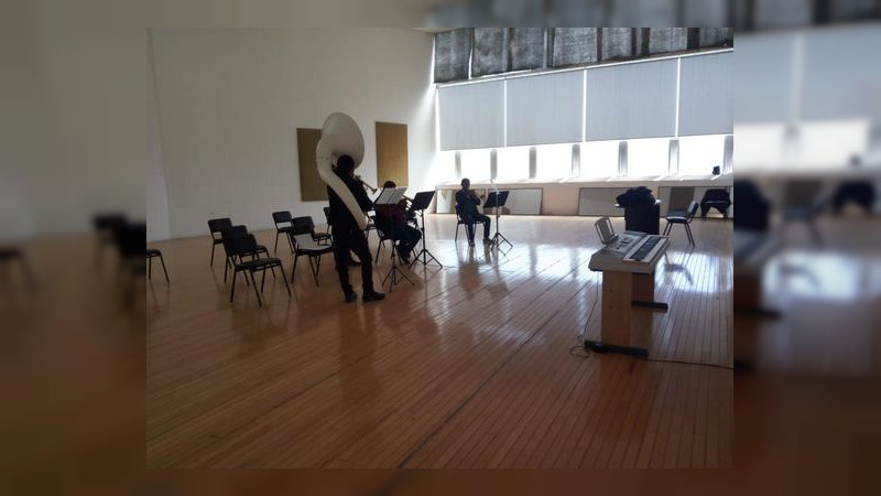 En concierto en Los Pinos; participan 46 alumnos de cuatro municipios michoacanos del Diplomado de Música