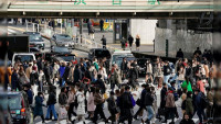 Japón rompe récord y registra más de 70 mil casos diarios por Covid-19