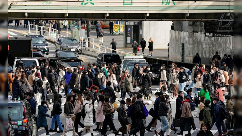 Japón rompe récord y registra más de 70 mil casos diarios por Covid-19 