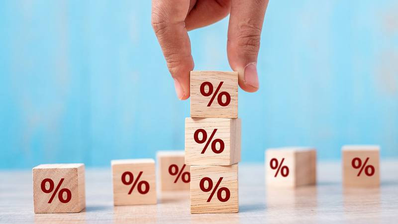 Reserva Federal mantuvo su tasa de interés sin cambios pero advierte puede tener alza pronto 