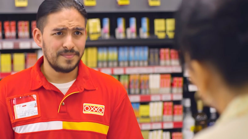 OXXO responde a AMLO con video y revela por qué la segunda caja está cerrada 