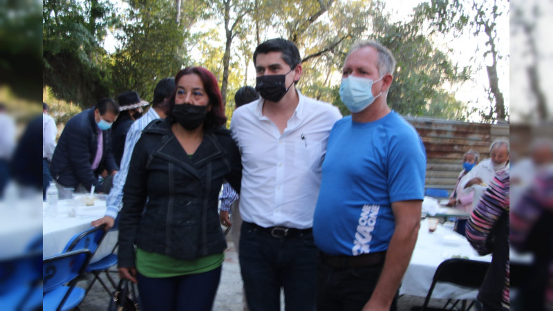 Entrega Toño Ixtláhuac tanque de agua potable para beneficio de la colonia El Moral 