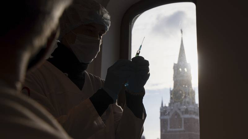 Variante Ómicron aumenta 10 veces los contagios en Rusia 