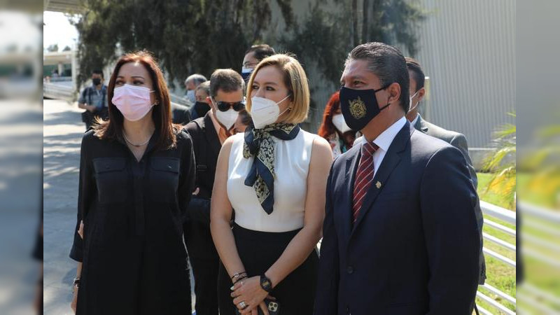 Inicia ciclo escolar presencial en la UMSNH 