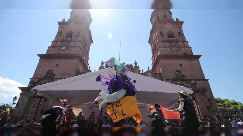 Pospuesto, el Carnaval del Torito de Petate