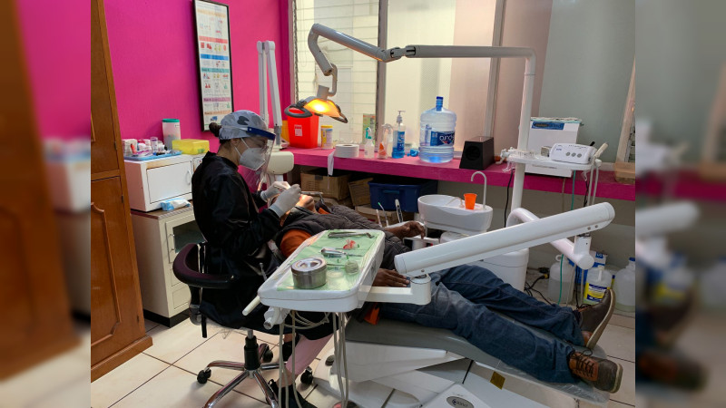 DIF Uruapan ofrece servicios dentales a precios módicos para la población 