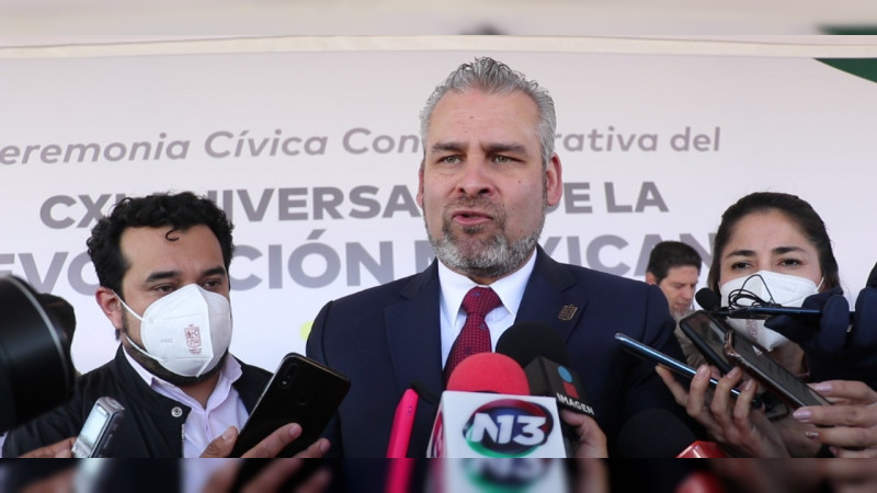 Salarios, bonos y becas se han pagado puntuales a la CNTE y normalistas: Gobernador de Michoacán