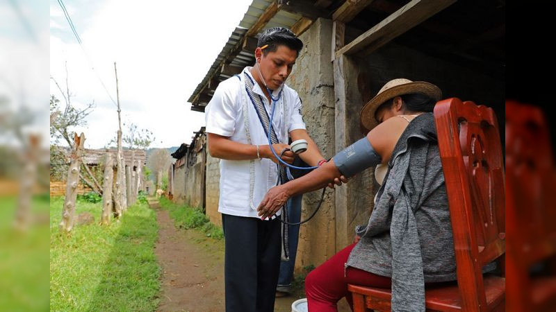 Auxiliares de salud, mejoran calidad de vida a comunidades alejadas 