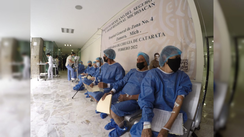 Realiza IMSS Michoacán operaciones de cataratas en Zamora 