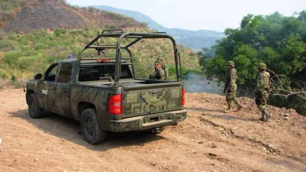 Localizan y destruyen narcolaboratorio en Aguililla, Michoacán - Foto 8 