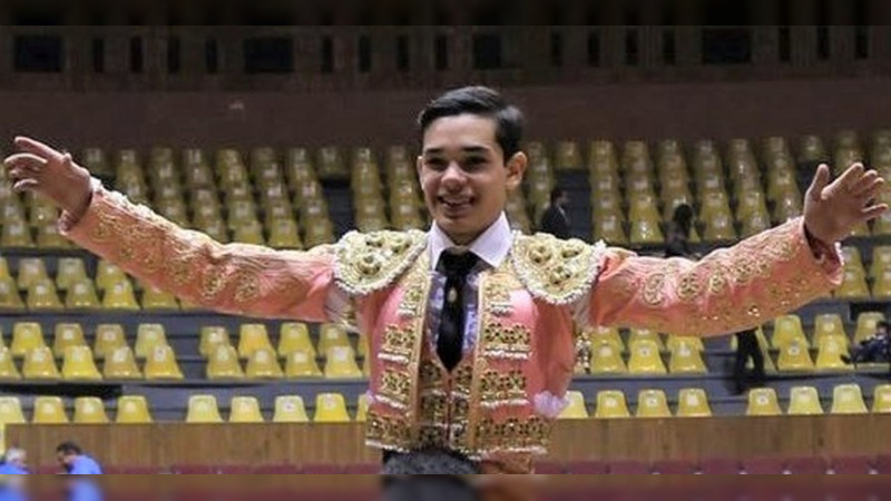 Antonio Magaña, Tato Loaiza y Alberto Ruiz en la novillada del sábado en el Palacio del Arte 