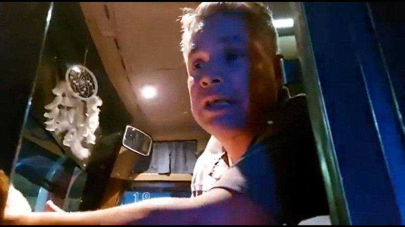 “Me faltan tres pasajeros”, declara chofer de autobús con aficionados del Atlas 