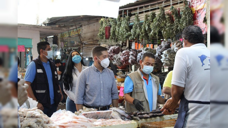 En Apatzingán intensifica Inspecciones y toma de muestras de pescados y mariscos