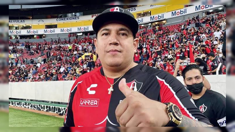 Eddy Reynoso dona 100 mil pesos a los afectados del Querétaro-Atlas 