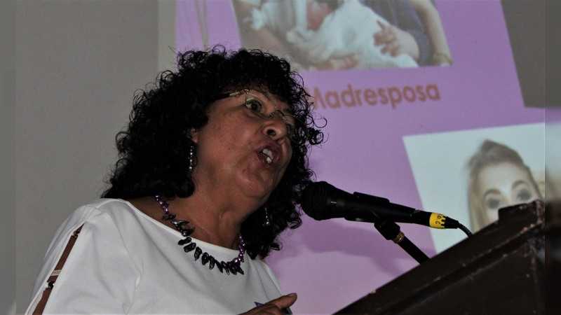 Con música, teatro y una conferencia se conmemoró el Día Internacional de la Mujer en la DEAYDC  