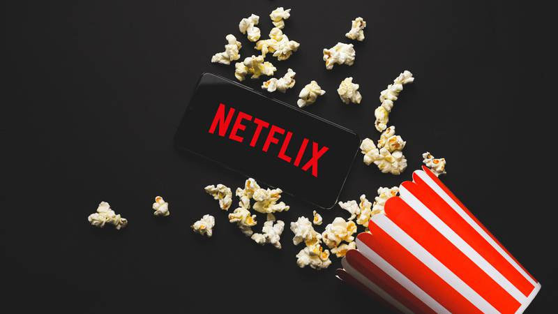 Netflix anuncia cobro extra a usuarios que compartan su cuenta 