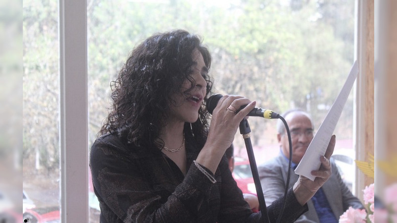 Espléndida y exitosa la presentación del Café Artístico Poético Musical “Lluvia de Colibríes”