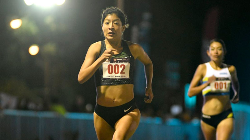 La mexicana Alma Cortés clasifica a semifinal de mil 500 metros en Mundial de Atletismo 
