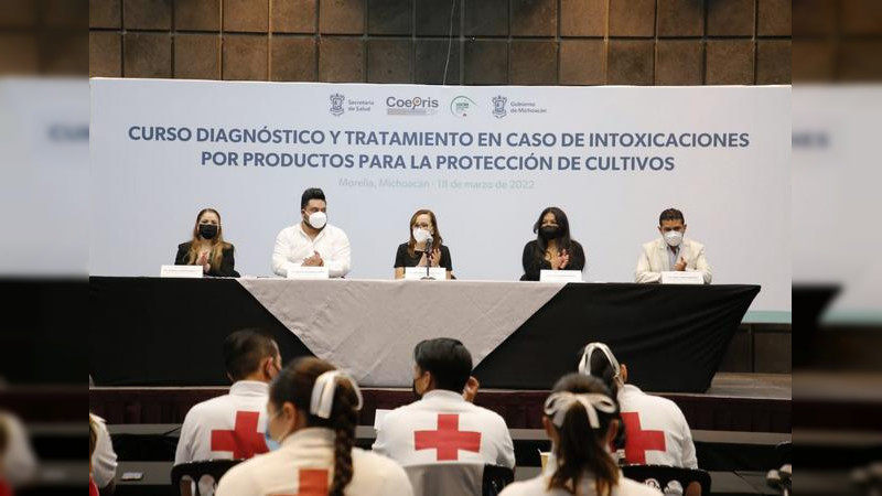 Personal médico en Michoacán es capacitado sobre intoxicaciones por uso de agroquímicos 