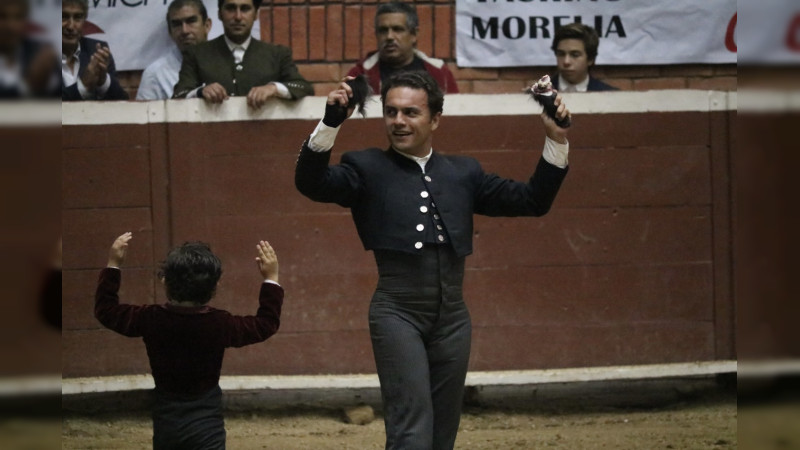 Gran triunfo de Jorge Sotelo al cortar dos orejas; brillo de Capitán Calecero y Manolo Mejía