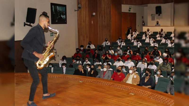 Brillan poetas, declamadores y músicos en la clausura de la Semana Cultural “El Sentir y la Poesía”