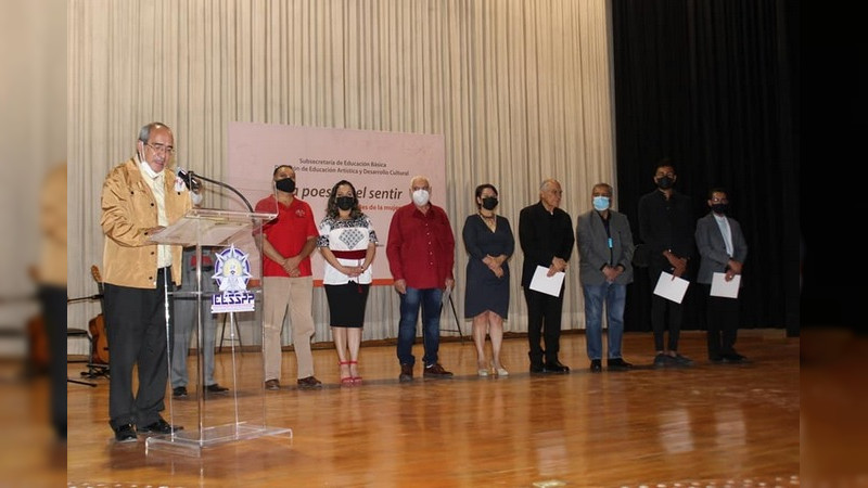 Brillan poetas, declamadores y músicos en la clausura de la Semana Cultural “El Sentir y la Poesía”