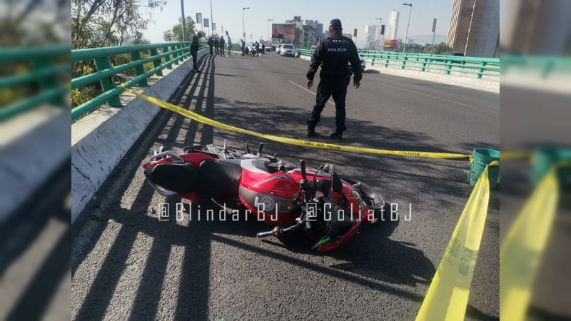 Mueren dos hombres tras accidente en moto en el Periférico de la CDMX 