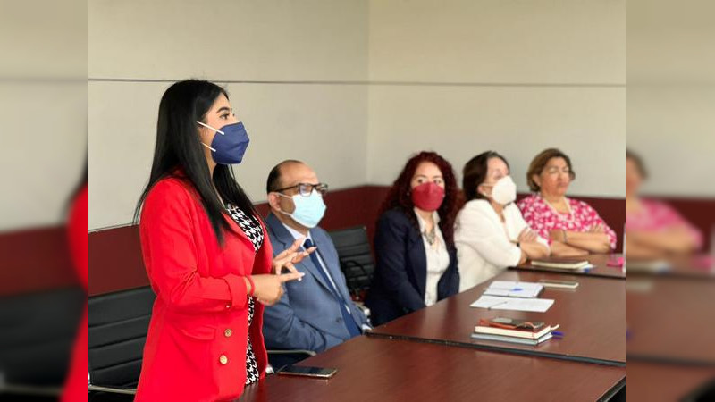 Secretaria de la Educación del Estado capacita a personal para atender casos de violencia en niños y adolescentes 