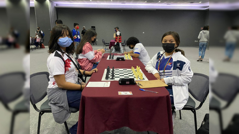 Michoacán califica a 7 ajedrecistas al nacional de los Juegos CONADE 2022. 