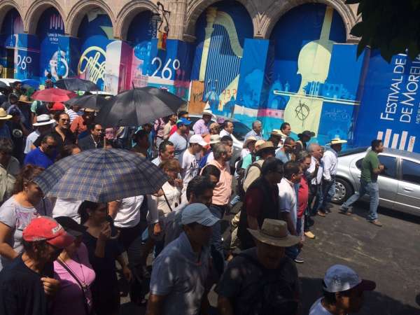 Marcha de la CNTE, postura política: Silvano Aureoles Conejo 