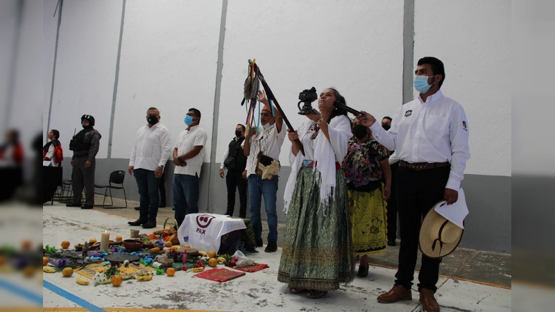 Inicia curso “Aprendiendo a hablar Purépecha” en Centros Penitenciarios de Michoacán