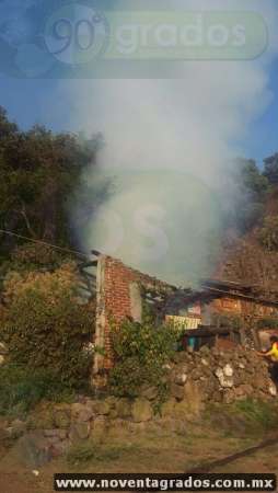 Se quema casa en Zacapu, Michoacán, dueña sufre crisis diabética - Foto 2 