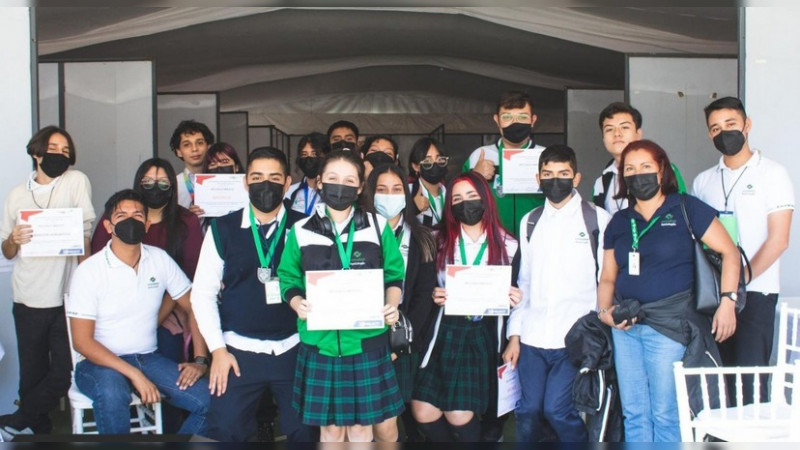 Ganan oro y plata estudiantes de Conalep Apatzingán en concurso de ciencia y tecnología 