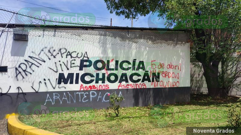 Se manifiestan por 5 aniversario de masacre en Arantepacua