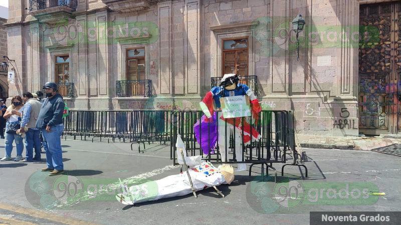 Se manifiestan por 5 aniversario de masacre en Arantepacua