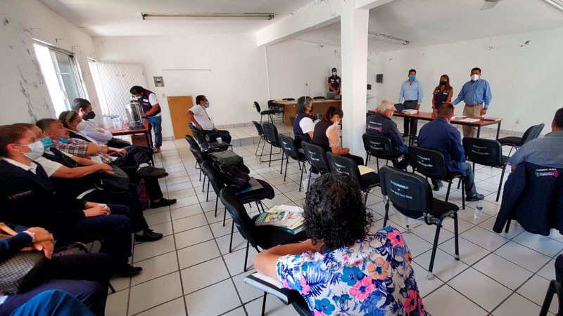 Capacitan a centros de salud en manejo de residuos peligrosos en Morelia 