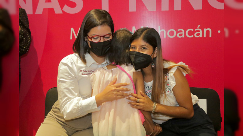 Arranca Bedolla programa de apoyo universal a familias de niñas y niños con cáncer
