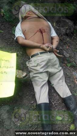 Asesinan a padre e hijo en Iguala, Guerrero; dejan mensaje en cartulina junto a los cuerpos - Foto 1 